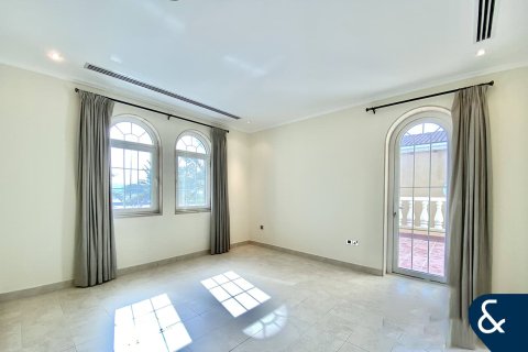 Купить виллу в Legacy, Jumeirah Park, Дубай: 5 спален, 436м², № 75672 - фото 10