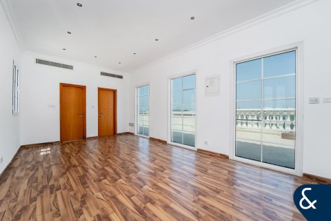 Apartment in Dubai Investment Park, Dubai 4 bedrooms, 452 sq.m. № 75668 - photo 4