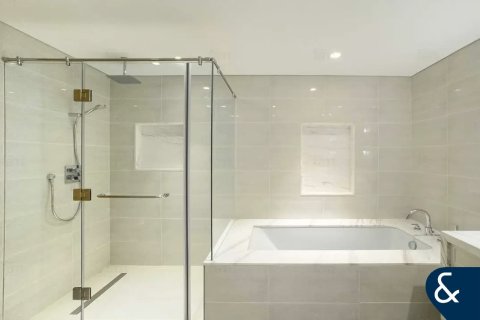 Apartment in Downtown Dubai (Downtown Burj Dubai), Dubai 3 bedrooms, 237 sq.m. № 75685 - photo 8