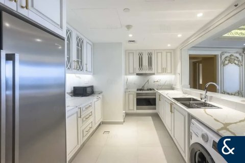 Apartment in Downtown Dubai (Downtown Burj Dubai), Dubai 3 bedrooms, 237 sq.m. № 75685 - photo 7