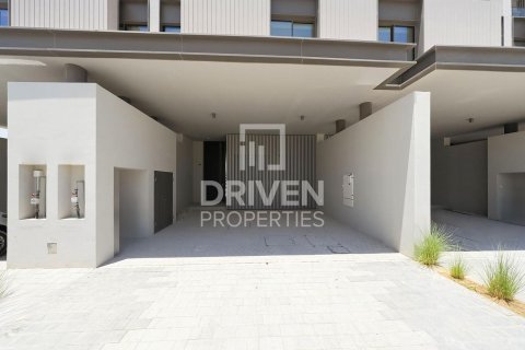 Townhouse in Nad Al Sheba 1, Nadd Al Sheba, Dubai 3 bedrooms, 167.78 sq.m. № 141069 - photo 21