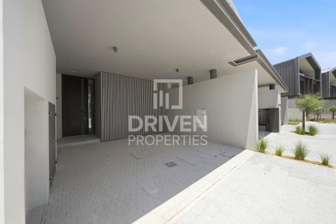 Townhouse in Nad Al Sheba 1, Nadd Al Sheba, Dubai 3 bedrooms, 167.78 sq.m. № 141069 - photo 20