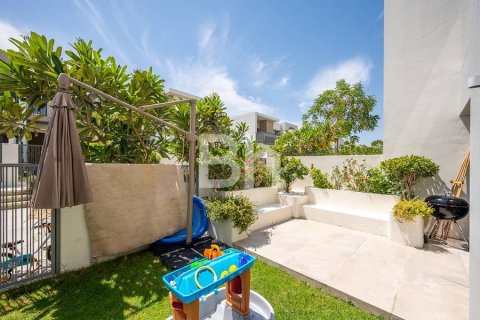 Townhouse in Tilal Al Ghaf, Dubai 3 bedrooms, 207 sq.m. № 21877 - photo 16