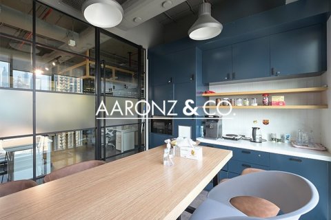 Снять в аренду офис в Дубай Марине, Дубай: 367м², № 92203 - фото 14