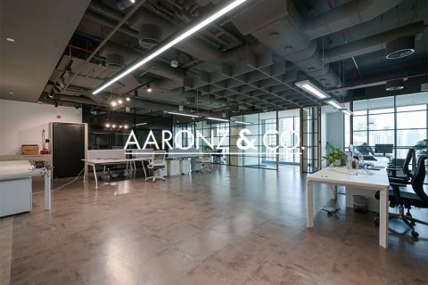 Снять в аренду офис в Дубай Марине, Дубай: 367м², № 92203 - фото 2