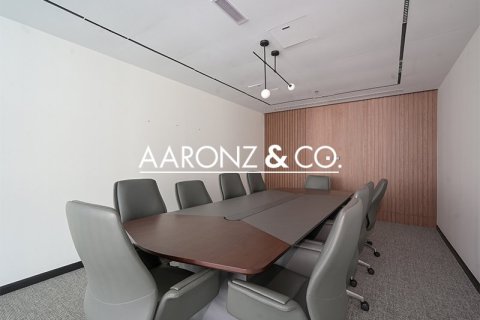 Снять в аренду офис в Дубай Марине, Дубай: 344м², № 92201 - фото 7