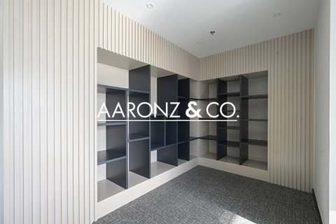 Снять в аренду офис в Дубай Марине, Дубай: 344м², № 92201 - фото 11