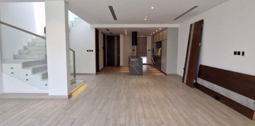 Villa in Dubai 4 bedrooms, 188.5 sq.m. № 50841