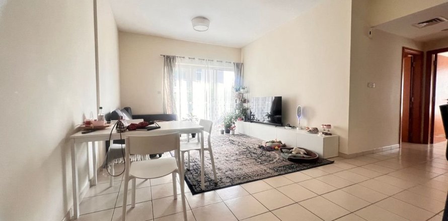 Квартира в Дубае, 2 спальни, 100.8м², № 50840