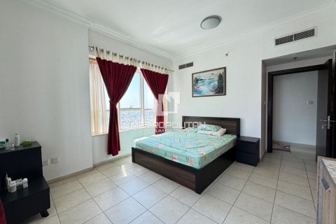 Apartment in Jumeirah Lake Towers, Dubai 2 bedrooms, 122 sq.m. № 74109 - photo 6
