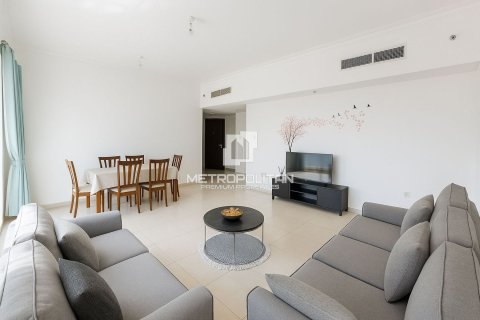 Apartment in Jumeirah Lake Towers, Dubai 2 bedrooms, 122 sq.m. № 74109 - photo 1