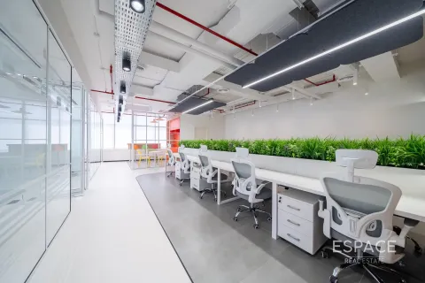 Office in Jumeirah Lake Towers, Dubai 157 sq.m. № 71174 - photo 4