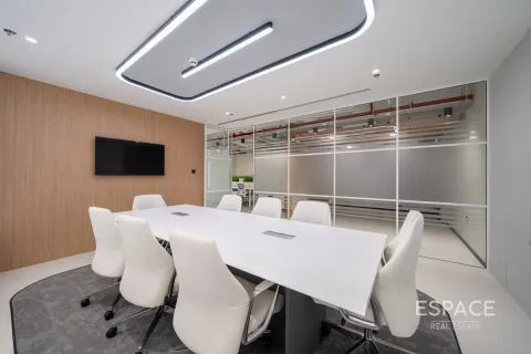 Office in Jumeirah Lake Towers, Dubai 157 sq.m. № 71174 - photo 9