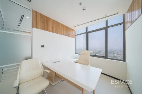 Office in Jumeirah Lake Towers, Dubai 157 sq.m. № 71174 - photo 14