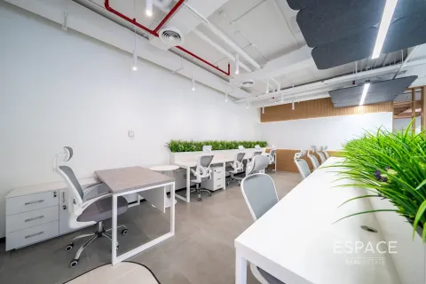 Office in Jumeirah Lake Towers, Dubai 157 sq.m. № 71174 - photo 18