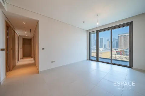 Купить квартиру в Даунтаун Дубай (Даунтаун Бурдж Дубай), Дубай: 3 спальни, 128м², № 71176 - фото 4