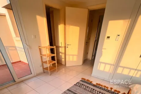 Villa in Springs 14, The Springs, Dubai 2 bedrooms, 153 sq.m. № 62255 - photo 11