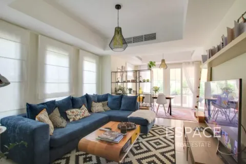 Villa in The Springs, Dubai 3 bedrooms, 209 sq.m. № 62253 - photo 1