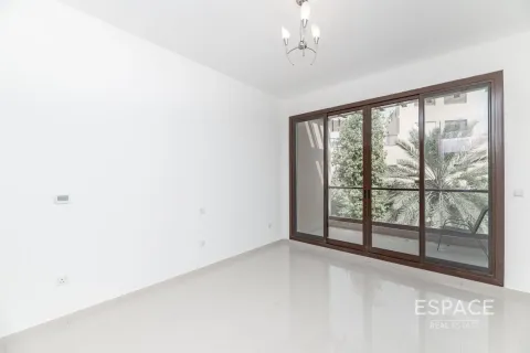 Townhouse in Jumeirah Islands, Dubai 4 bedrooms, 217 sq.m. № 62260 - photo 16