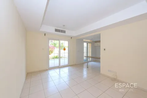 Villa in The Springs, Dubai 2 bedrooms, 153 sq.m. № 62259 - photo 1