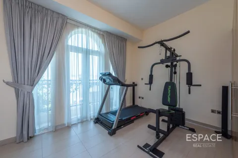 Villa in Legacy Nova Villas, Jumeirah Park, Dubai 4 bedrooms, 454 sq.m. № 62258 - photo 9