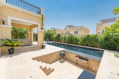 Villa in Legacy Nova Villas, Jumeirah Park, Dubai 4 bedrooms, 454 sq.m. № 62258 - photo 14