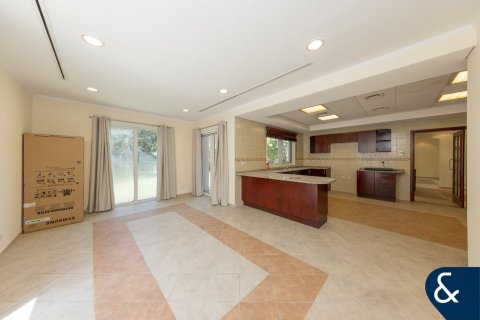 Купить виллу в Green Community West, Green Community, Дубай: 5 спален, 577м², № 78931 - фото 15