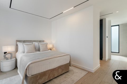 Villa en Jumeirah Islands, Dubai, 5 dormitorios, 581 m², № 78936 - foto 20