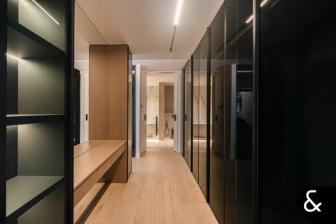 Villa en Jumeirah Islands, Dubai, 5 dormitorios, 581 m², № 78936 - foto 30