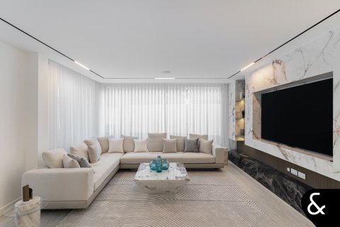 Villa en Jumeirah Islands, Dubai, 5 dormitorios, 581 m², № 78936 - foto 15