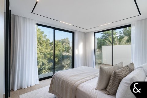 Villa en Jumeirah Islands, Dubai, 5 dormitorios, 581 m², № 78936 - foto 18