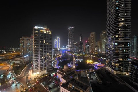 Снять в аренду квартиру в Дубай Марине, Дубай: 1 спальня, 69.5м², № 56149 - фото 2