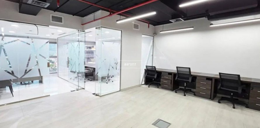 Офис в Бизнес-Бэе, Дубай, 84.2м², № 56148