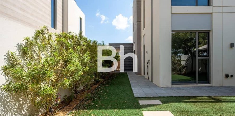 Вилла в Arabian Ranches 3, Дубай, 4 спальни, 214м², № 22967