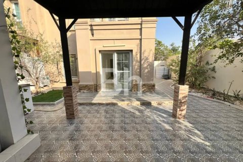 Townhouse in The Springs, Dubai 4 bedrooms, 332 sq.m. № 22969 - photo 20