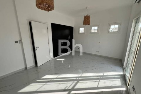 Townhouse in The Springs, Dubai 4 bedrooms, 332 sq.m. № 22969 - photo 9