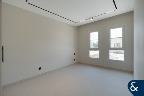 Villa in The Springs, Dubai 3 bedrooms, 228 sq.m. № 91318 - photo 11