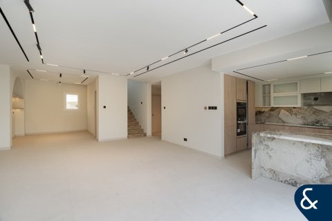 Villa in The Springs, Dubai 3 bedrooms, 228 sq.m. № 91318 - photo 3