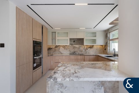 Villa in The Springs, Dubai 3 bedrooms, 228 sq.m. № 91318 - photo 4