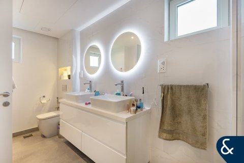 Villa in Maeen, The Lakes, Dubai 3 bedrooms, 351 sq.m. № 91332 - photo 20