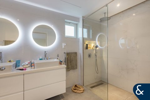 Villa in Maeen, The Lakes, Dubai 3 bedrooms, 351 sq.m. № 91332 - photo 19