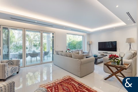 Villa in Maeen, The Lakes, Dubai 3 bedrooms, 351 sq.m. № 91332 - photo 4