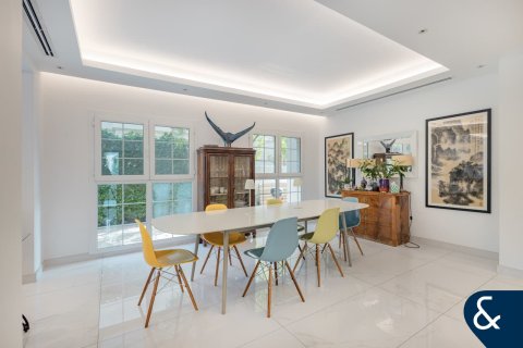 Villa in Maeen, The Lakes, Dubai 3 bedrooms, 351 sq.m. № 91332 - photo 5