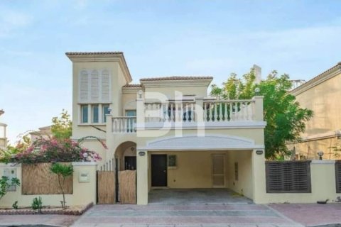 Villa à Jumeirah Village Triangle, Dubai, 2 chambres, 251 m², № 57833 - photo 1
