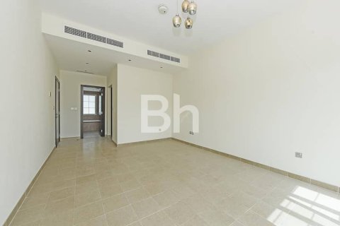 Villa à Jumeirah Village Triangle, Dubai, 2 chambres, 251 m², № 57833 - photo 5