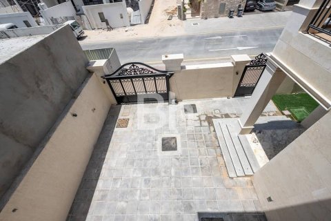 Villa à Nadd Al Sheba, Dubai, 6 chambres, 930 m², № 24071 - photo 9