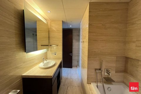 Снять в аренду квартиру в Даунтаун Дубай (Даунтаун Бурдж Дубай), Дубай: 1 спальня, 102.5м², № 90608 - фото 14