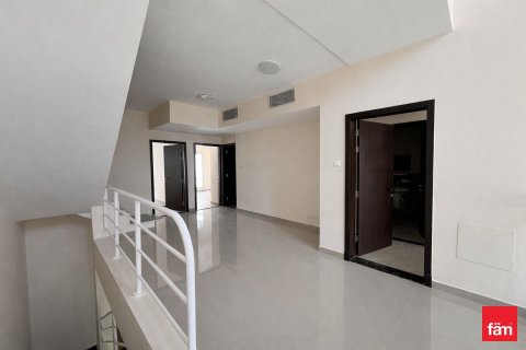 Снять в аренду таунхаус в Дубае: 5 спален, 280.6м², № 90618 - фото 18