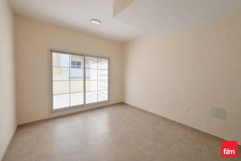 Снять в аренду таунхаус в Дубае: 5 спален, 280.6м², № 90618 - фото 10