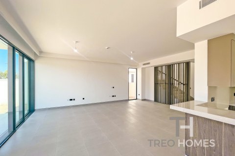 Villa in Tilal Al Ghaf, Dubai 4 bedrooms, 415 sq.m. № 13505 - photo 4